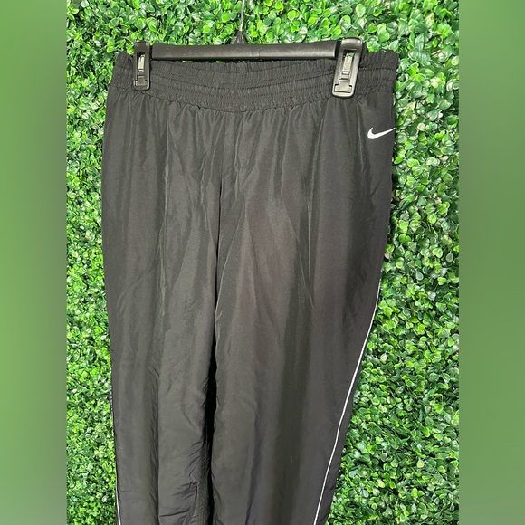 Y2K Black Nike Wind Breaker Sweatpants - Picture 2 of 8